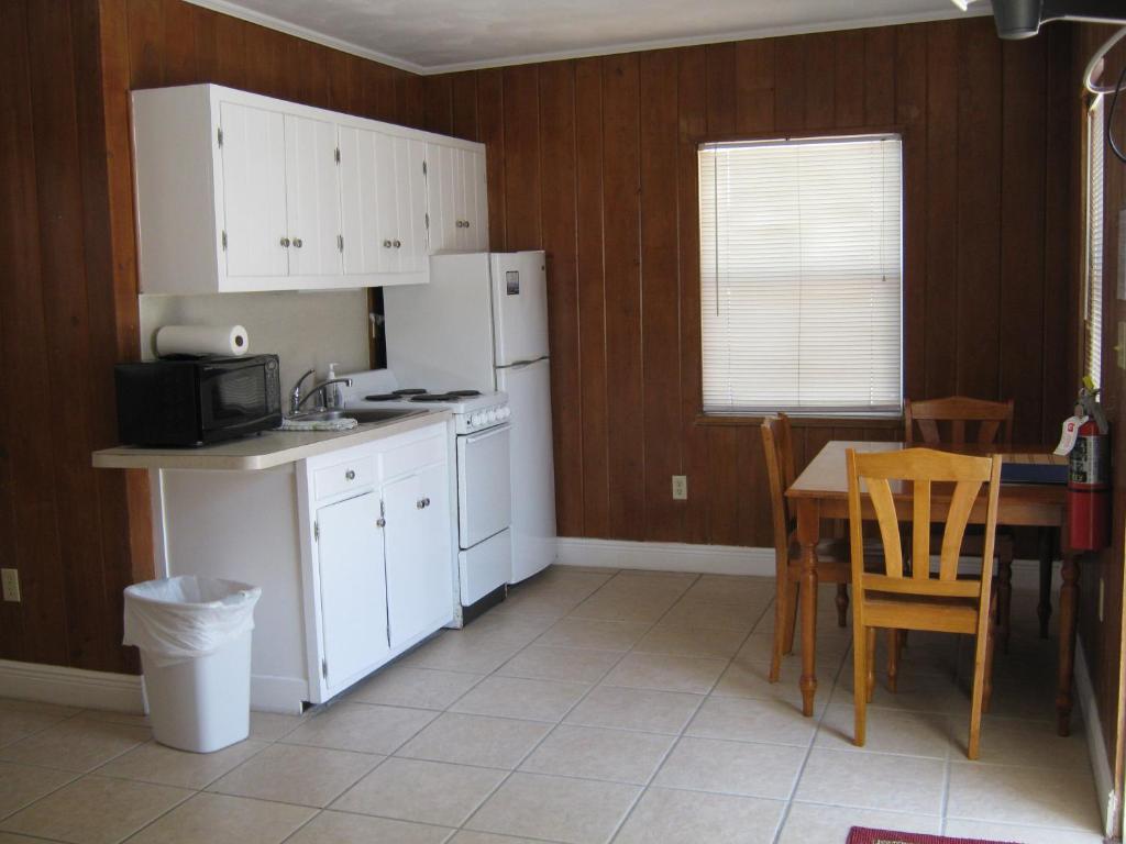The Holiday Court Villas And Suites Fort Myers Beach Rom bilde