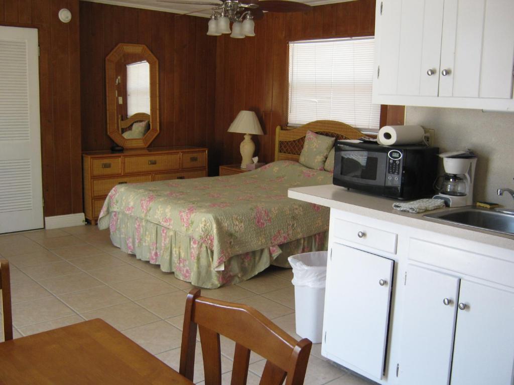 The Holiday Court Villas And Suites Fort Myers Beach Rom bilde