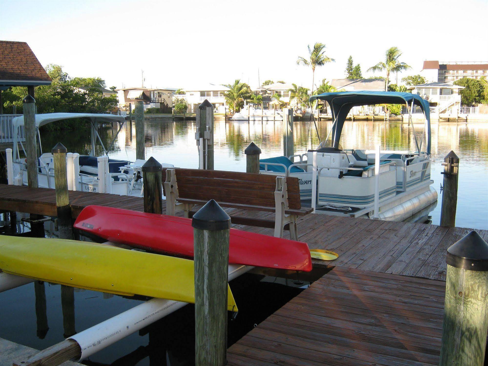 The Holiday Court Villas And Suites Fort Myers Beach Eksteriør bilde
