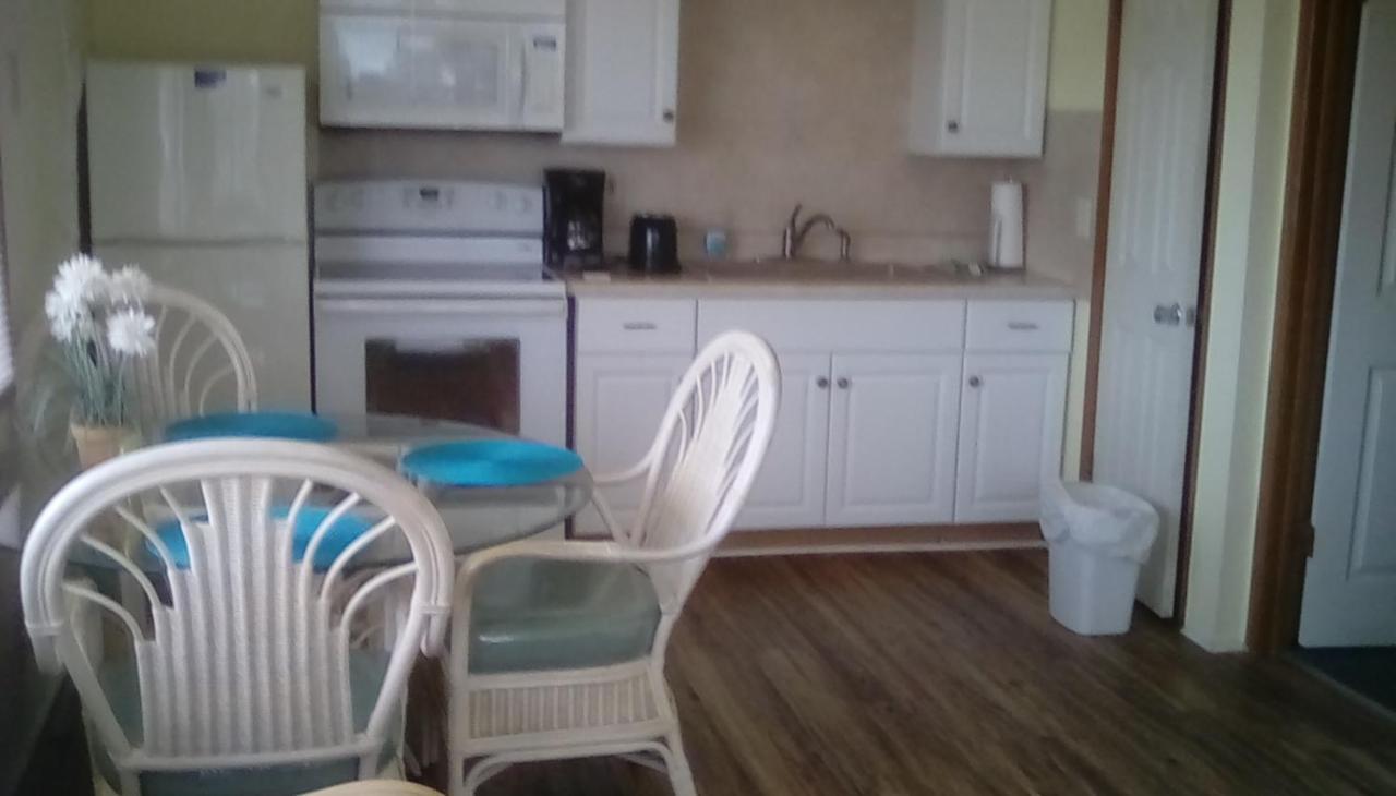 The Holiday Court Villas And Suites Fort Myers Beach Eksteriør bilde