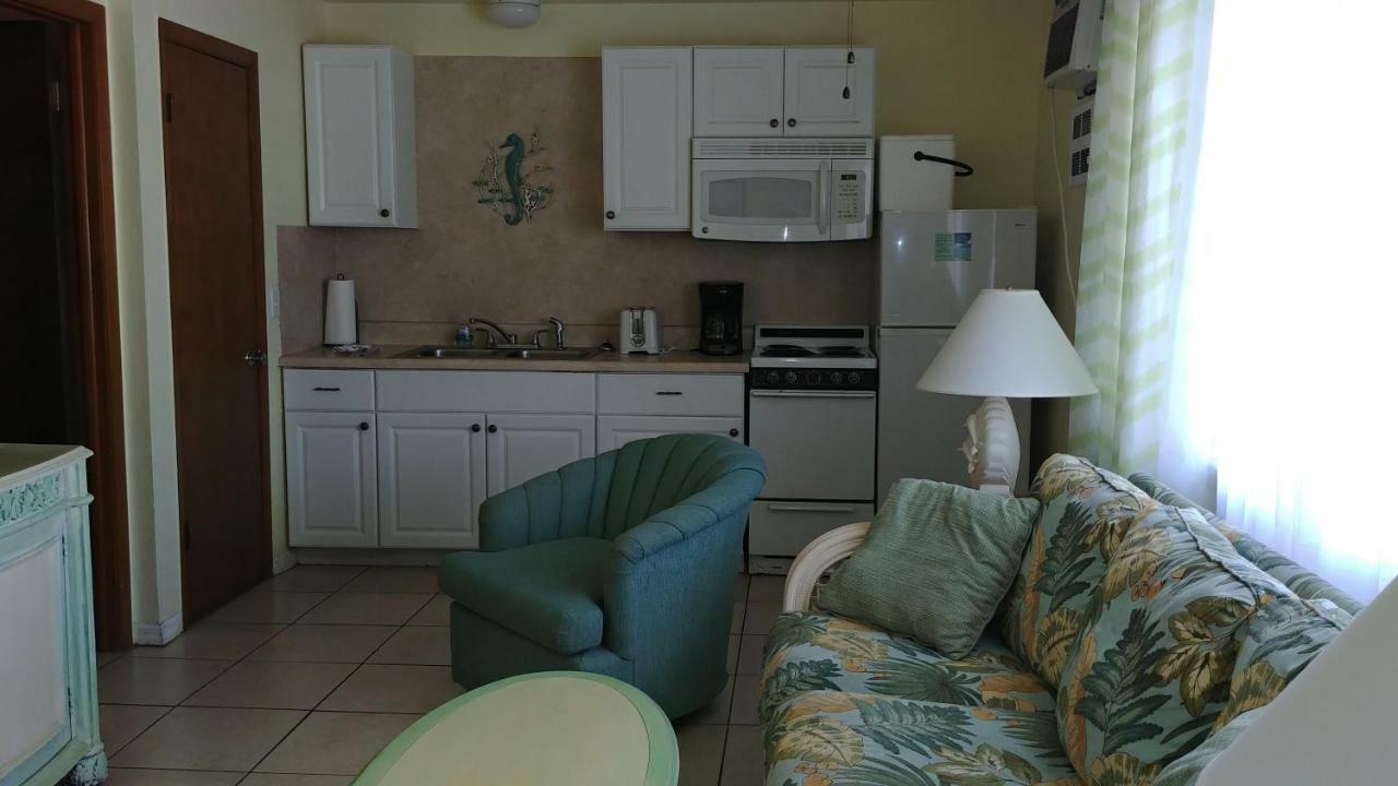 The Holiday Court Villas And Suites Fort Myers Beach Eksteriør bilde