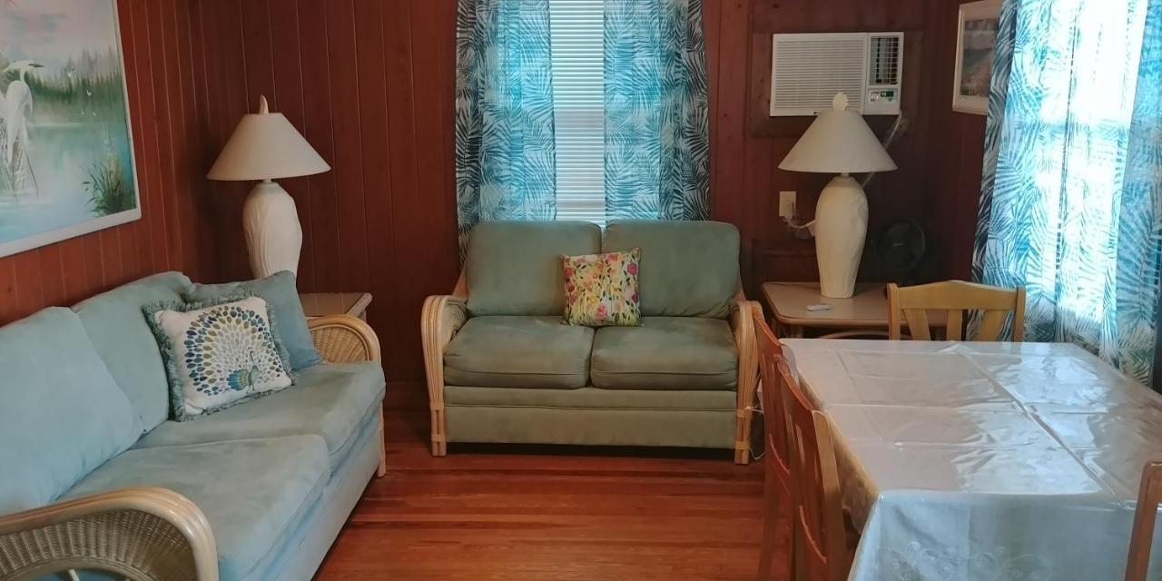 The Holiday Court Villas And Suites Fort Myers Beach Eksteriør bilde