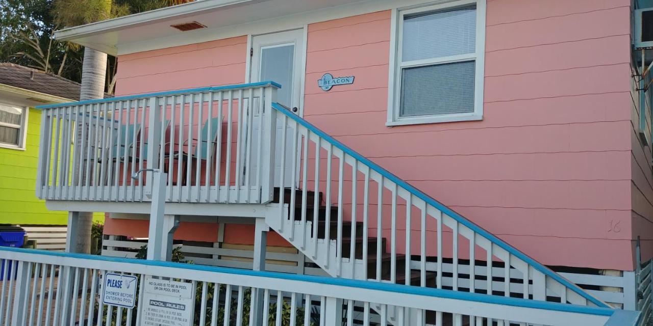 The Holiday Court Villas And Suites Fort Myers Beach Eksteriør bilde